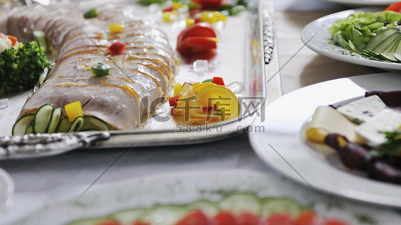 揭秘临期零食：批发货源渠道的探秘之旅