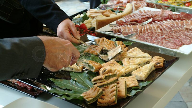 揭秘休闲食品批发：厂家直销背后的价格真相